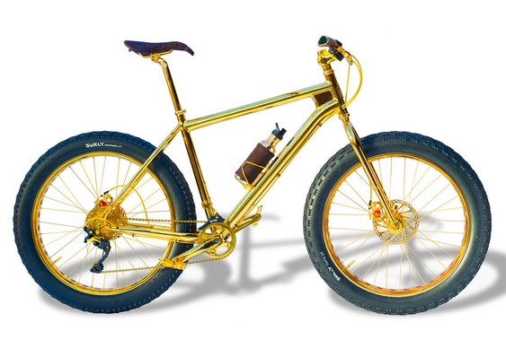 Bicicleta folheada a ouro